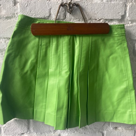 WE11DONE PLEATED VEGAN-LEATHER MINI SKIRT - GREEN - Picture 3 of 7